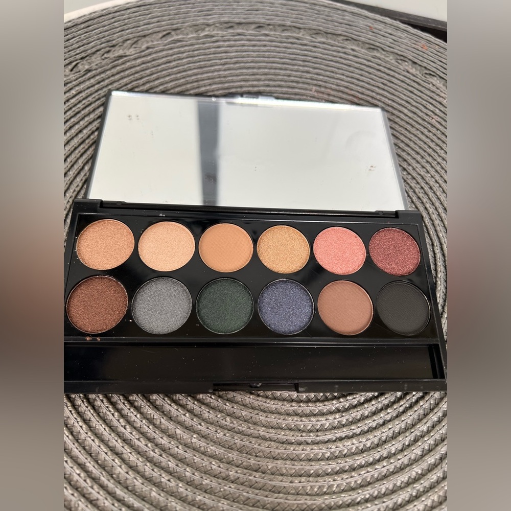 Sleek Storm Makeup Eyeshadow Palette Colorful